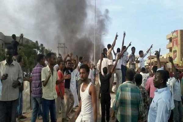 از سرگیری اعتراضات ضد دولتی در 5 شهر سودان