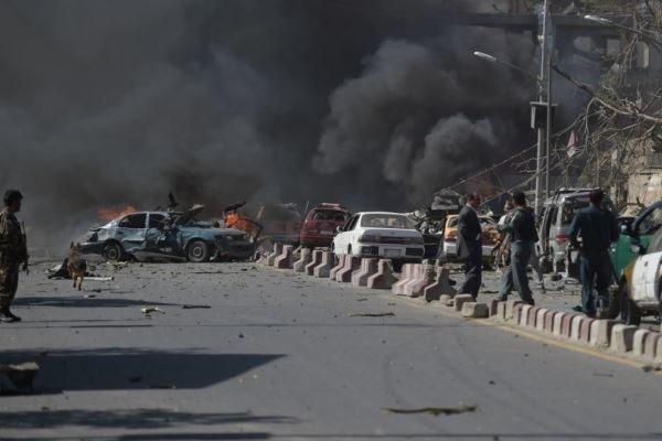 2 انفجار پیاپی در قندهار افغانستان با 17 کشته و 3 زخمی 2 انفجار پیاپی در قندهار افغانستان با 17 کشته و 3 زخمی