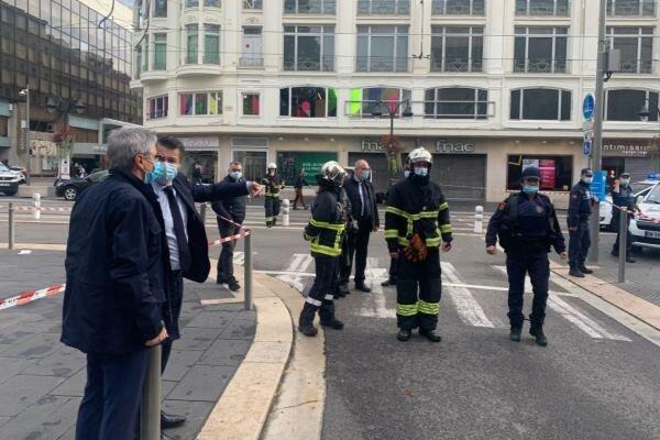 حمله با چاقو در فرانسه، 3 نفر کشته شدند حمله با چاقو در فرانسه، 3 نفر کشته شدند